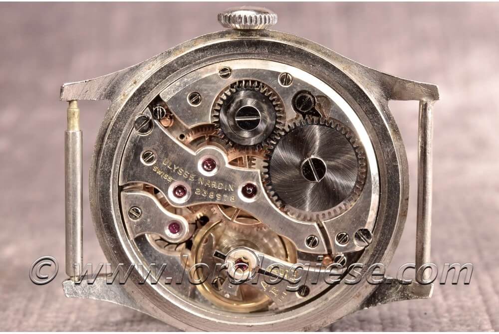 ulysse-nardin-classic-vintage-1940s-steel-watch-3 (1)