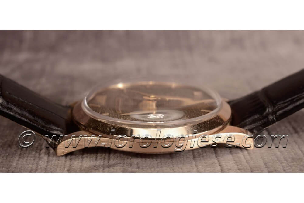 universal-geneve-vintage-1951-red-gold-watch-tropical-chocolate-brown-clous-de-paris-dial-ref-10712-cal-263-10 (1)