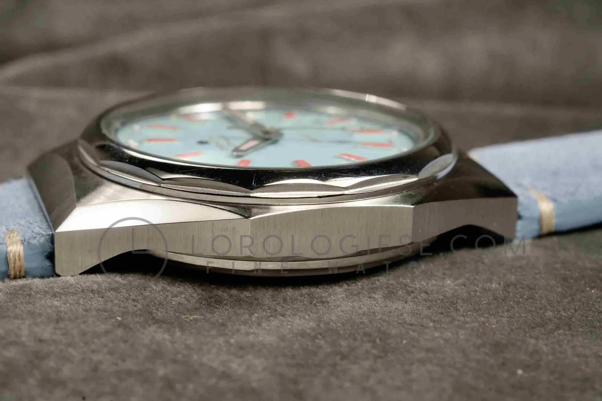 ZENITH DEFY A3642 AA TIFFANY 2552PC 9_3_11zon_9_11zon