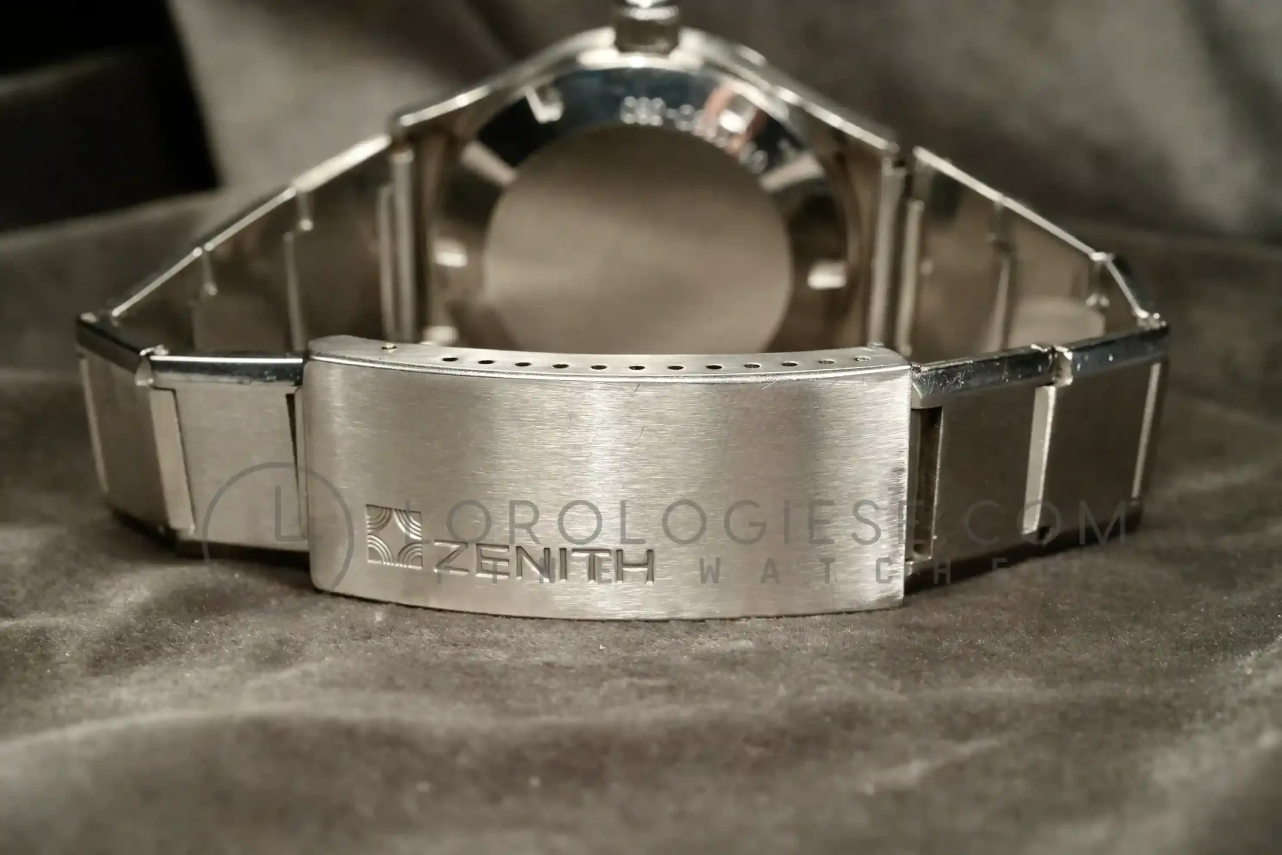 ZENITH DEFY 01-0360-380 AA GRY 2572PC 9_3_11zon_10_11zon